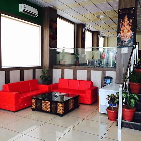 Maharaja Palace Hotel Rohtak ภายนอก รูปภาพ