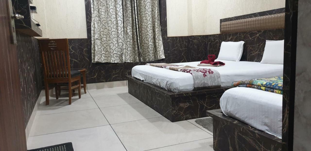 Maharaja Palace Hotel Rohtak ภายนอก รูปภาพ